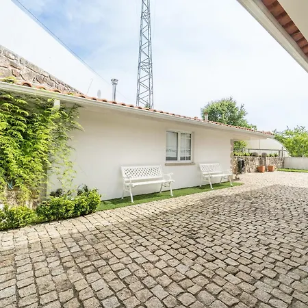 Casa Da Hera By House And People Holiday home Ponte de Lima