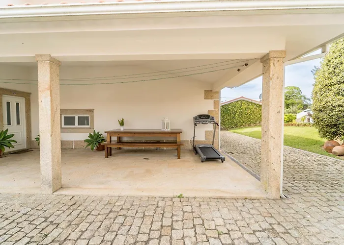 Casa Da Hera By House And People Ponte de Lima