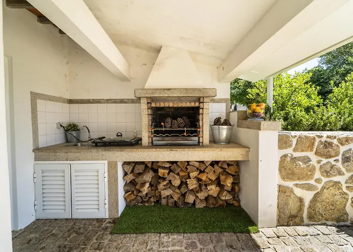 Casa Da Hera By House And People Ferienhaus